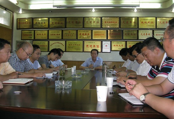 集团公司董事长肖玉龙赴汉建总公司举行调研-易彩堂官网