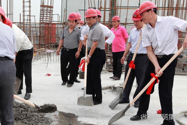 集团建设六公司承建长丰园一区4号、5号公寓楼今日封顶-易彩堂官网