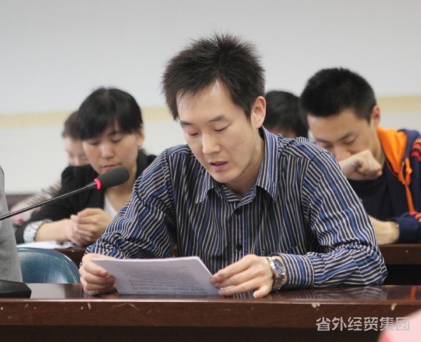 “共话青春岁月、同谋未来生长”——集团公司召开2012年共青团和青年岁情座谈会-易彩堂官网