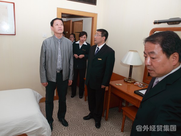 肖玉龙董事长赴所属陕西省止园饭馆调研事情-易彩堂官网