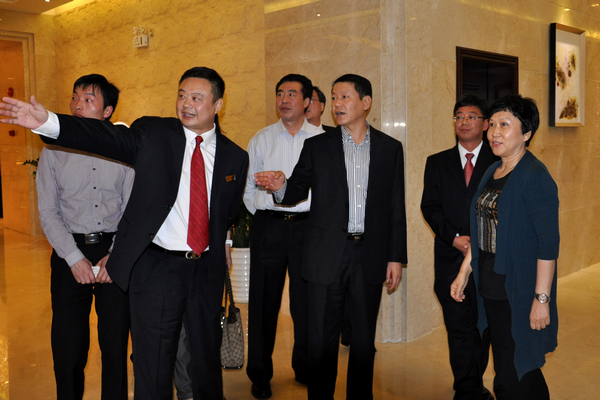 肖玉龙董事长赴深圳对长安集团举行调研-易彩堂官网