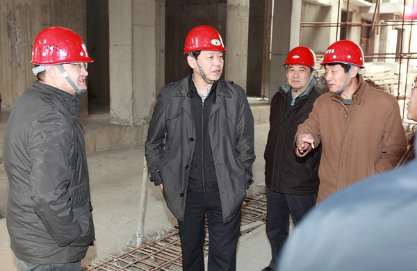 肖玉龙董事长检查我集团建设七公司阳光北郡（北区）3#、4#安居工程建设项目事情-易彩堂官网