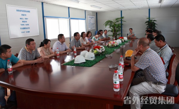 我集团开展向一线员工“送清凉”活动-易彩堂官网