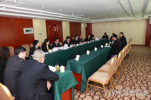 集团公司召开2015年岁情聚会暨一届二次职工代表大会-易彩堂官网