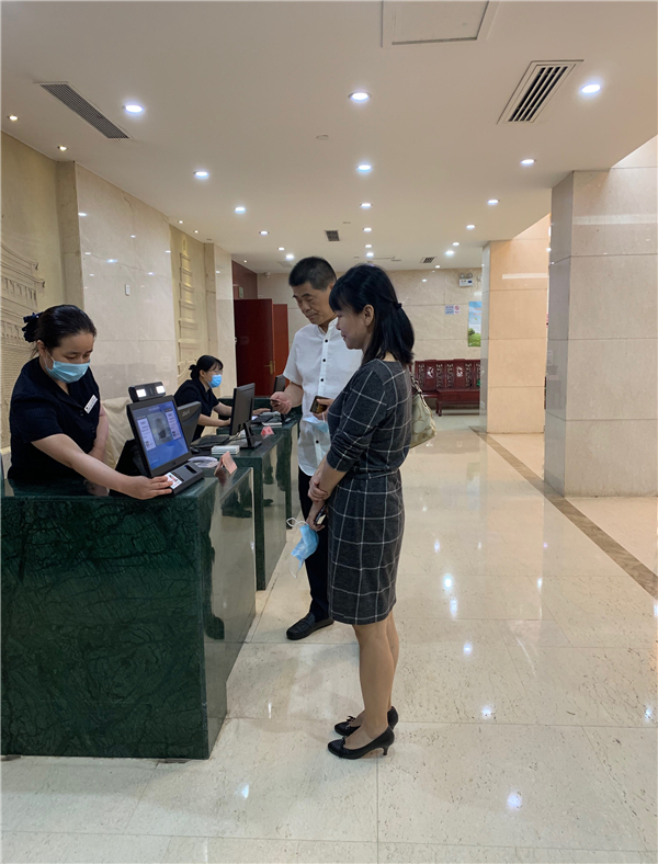 清静守护每一位客人是易彩堂官网职责.jpg