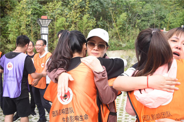 同心共逾越·团结铸绚烂 易彩堂官网建设一公司拓展活动-易彩堂官网