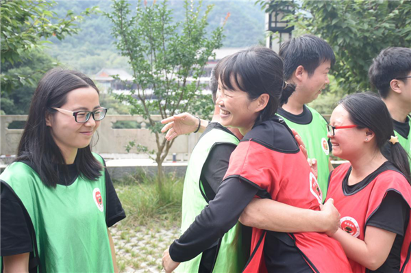 同心共逾越·团结铸绚烂 易彩堂官网建设一公司拓展活动-易彩堂官网