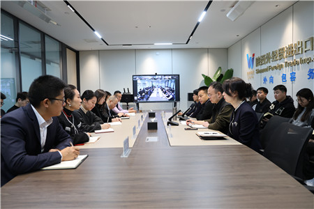 2月21日，，，，，，收支口公司转达学习易彩堂官网集团深化“三个年”活动暨“二次创业”推进会精神。。。。_副本.jpg