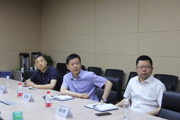 集团公司董事长肖玉龙一行莅临易通调研指导-易彩堂官网