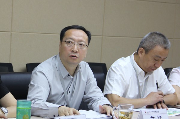 集团公司董事长肖玉龙一行莅临易通调研指导-易彩堂官网