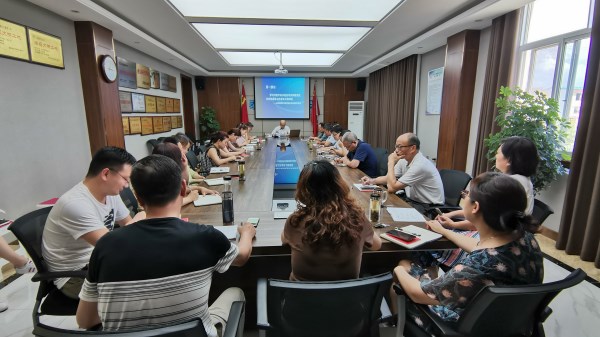 泰烜建设党委副书记、总司理罗建平同志深入下层讲党课-易彩堂官网